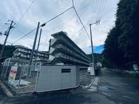 ヴィラナリー撫養 1号棟外観写真