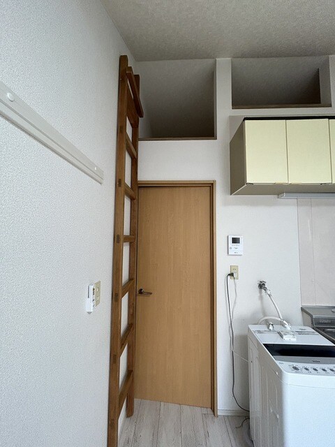 物件内観写真7　(別号室の写真になります)