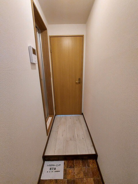 物件内観写真11　(別号室の写真になります)