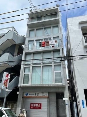 燕 Une piece chaude外観写真