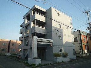 ビッグバーンズマンションN３２外観写真
