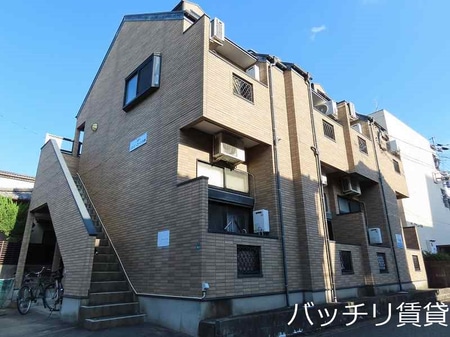 エミリーコート大橋外観写真