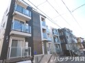 マーキーズ空港前