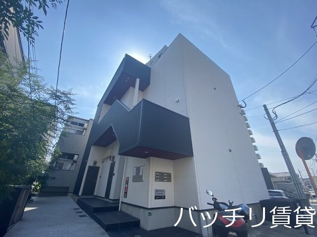 Apartment楓の物件外観写真