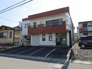 ウエストハイツ外観写真