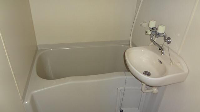 物件内観写真4　(バス／シャワールーム等)