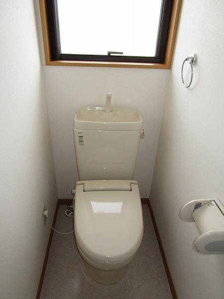 物件内観写真5　(トイレ)