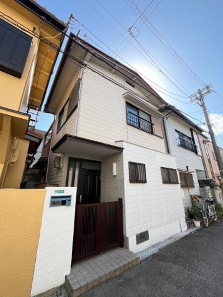 西宮市門戸岡田町　貸家外観写真