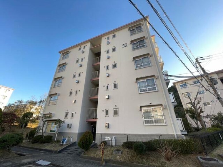 高倉台9団地35号棟