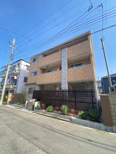 プレシャス小松II外観写真