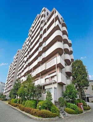 RICイーストコート6番街2番館外観写真
