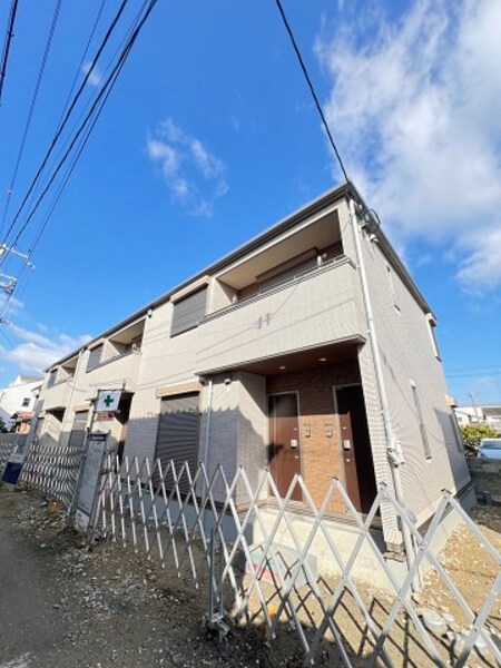 ファミール下坂部弐番館外観写真