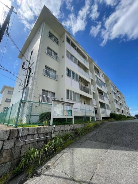 白川台ハイツ　4号棟外観写真