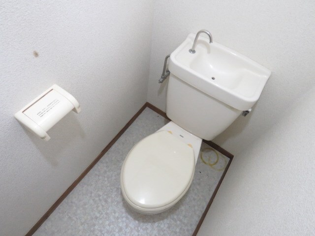 物件内観写真2　(トイレ)