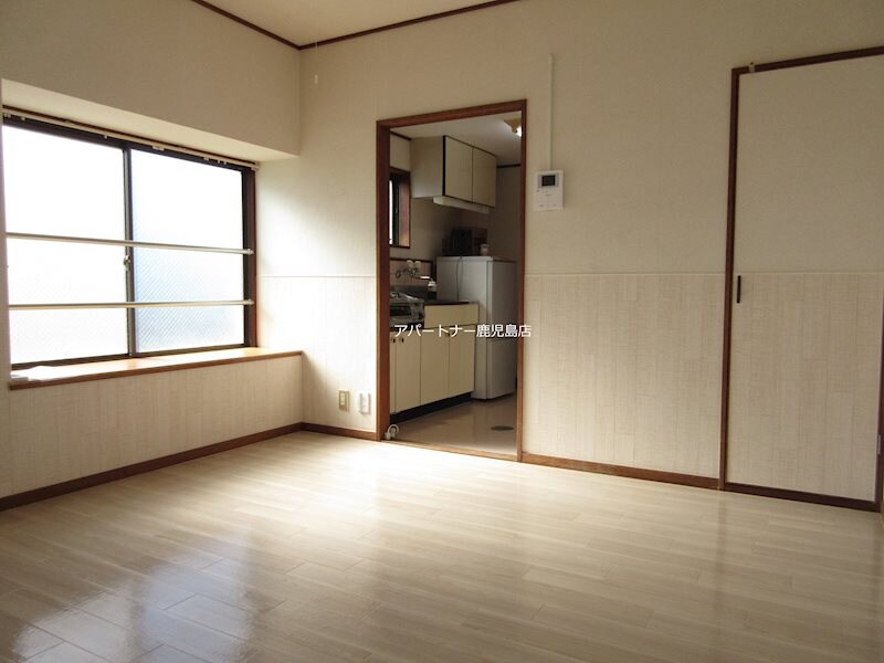 物件内観写真6　(角部屋)