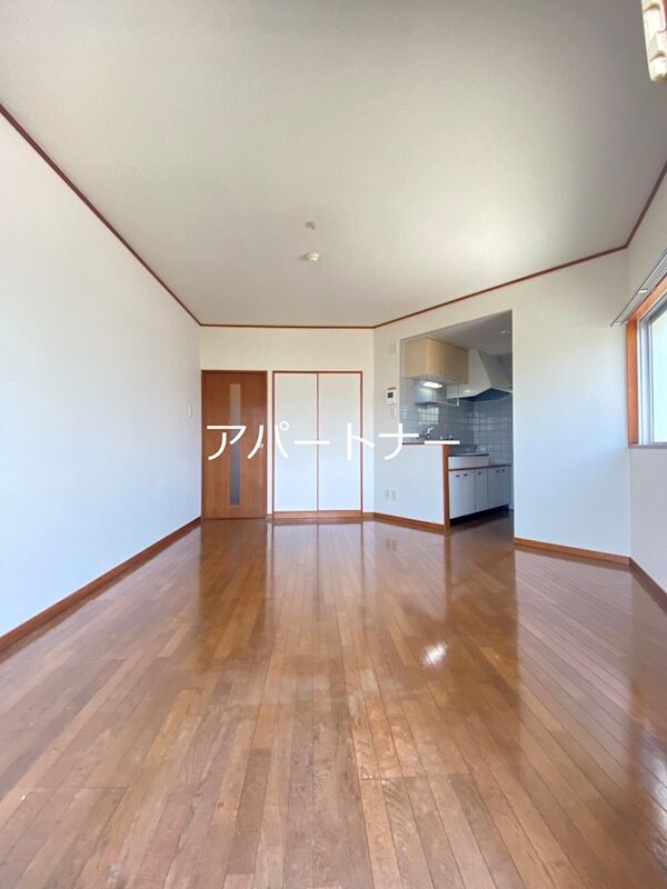 物件内観写真6　(洋室)