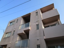 鹿児島市電１系統 上塩屋駅 3階建 築20年の外観写真