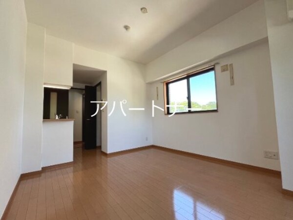 ベッドルーム(現状優先)