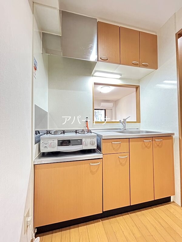 物件内観写真3　(現状優先※別階同号室)