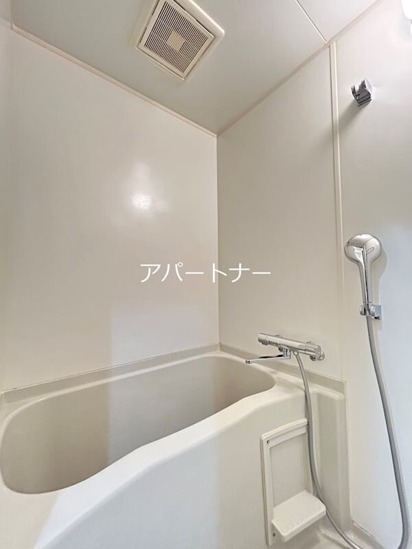 物件内観写真5　(現状優先※別階同号室)