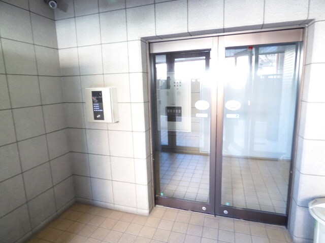 物件外観写真2　(オートロック♪)