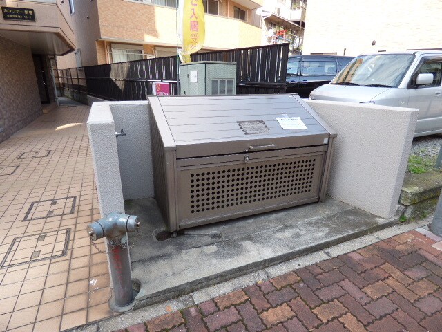 物件外観写真6　(専用ごみステーション)