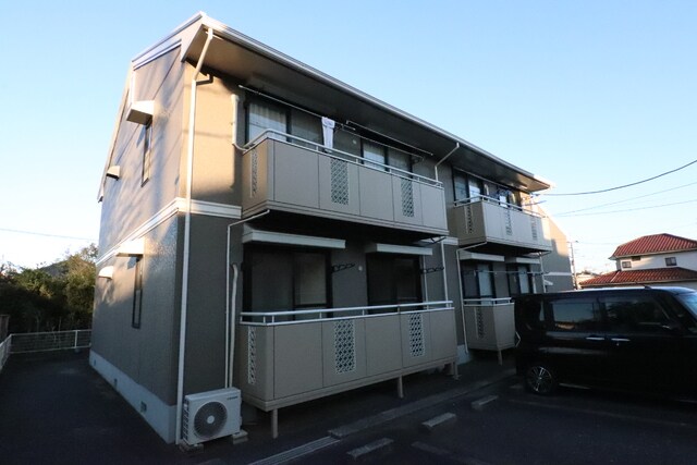 物件外観写真1　(全部屋角部屋です。)