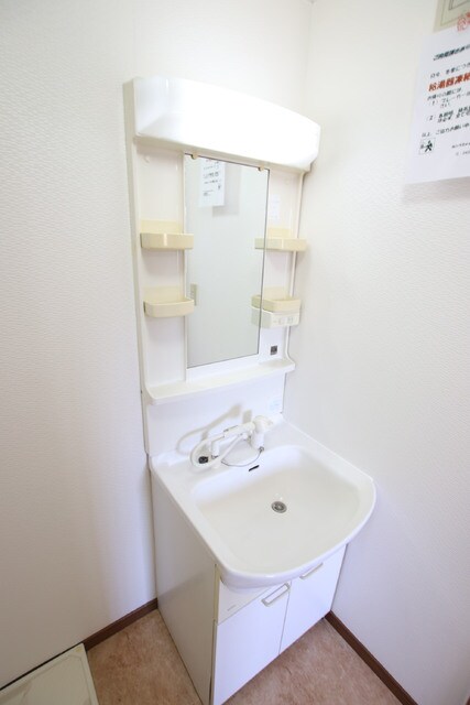 物件内観写真8　(朝の身支度はこちらで)