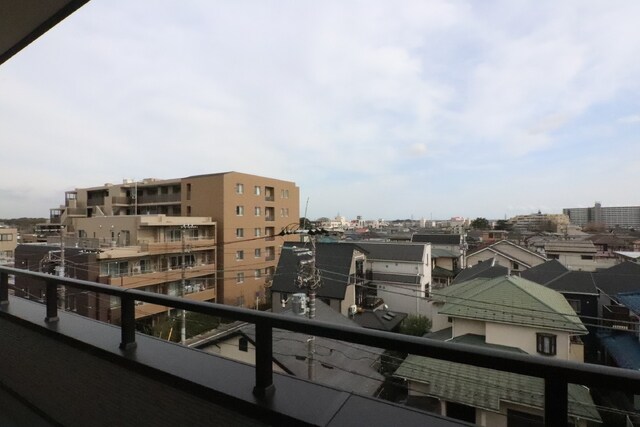物件内観写真23　(バルコニーからの景色です。)