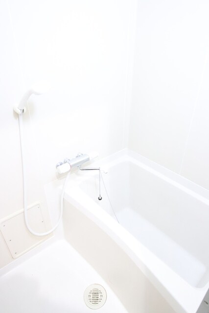 物件内観写真5　(バスルームです)