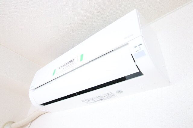 物件内観写真9　(エアコンがついております)