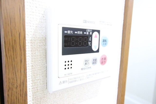 物件内観写真20　(給湯器です)