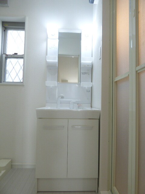 物件内観写真12　(【別室参考写真】洗髪洗面化粧台です)