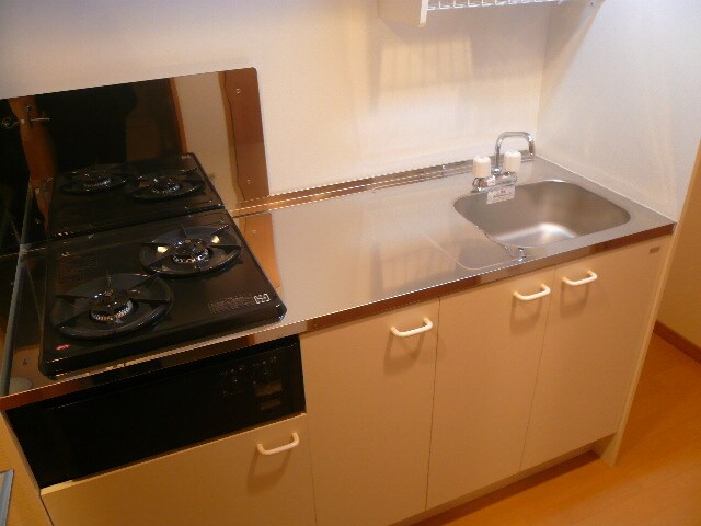 物件内観写真10　(※別室参考写真。２口コンロついてます！)