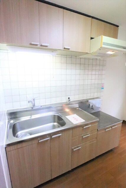 物件内観写真10　(キッチンでお料理も楽しく。)