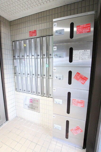 物件外観写真5　(宅配BOXあります)