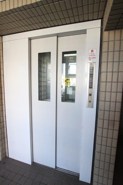 物件外観写真6　(エレベーター有)