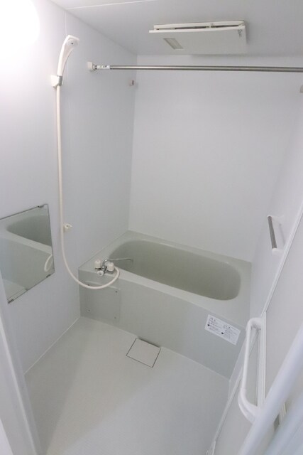 物件内観写真9　(お風呂です)