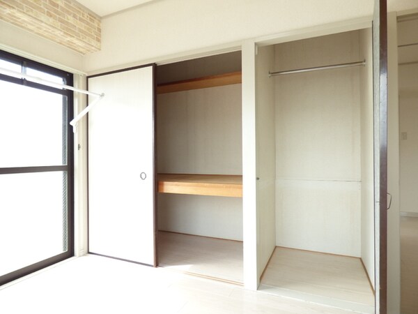 収納(クローゼット＆物入タイプの収納がありますよ♪)