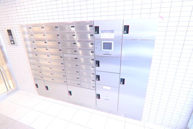 物件外観写真5　(宅配ＢＯＸ、集合ポスト)