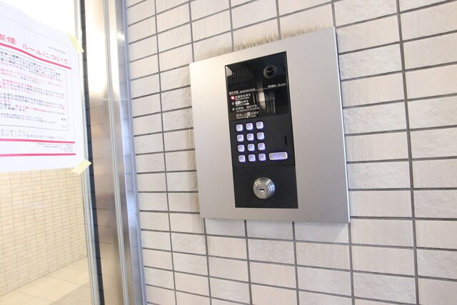 物件外観写真6　(オートロック)