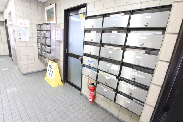 物件外観写真7　(集合ポストです！)