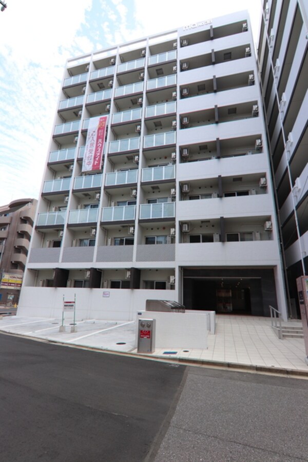 外観(オートロック付き1LDKマンション。)
