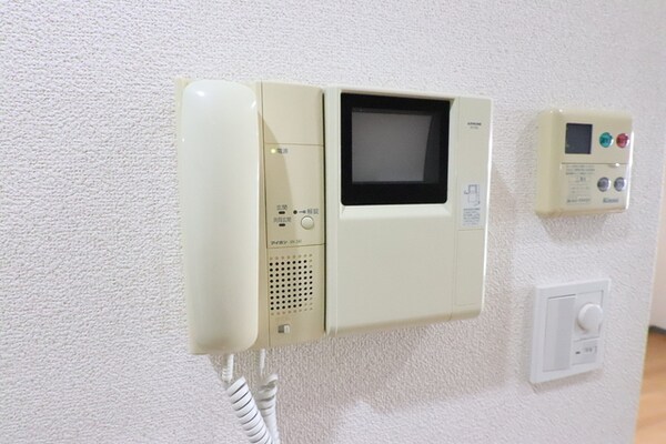 セキュリティ(来訪者の顔がわかるので安心ですね)