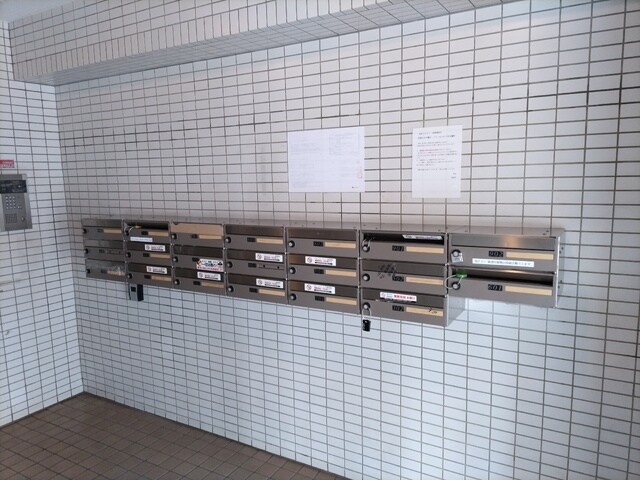 物件外観写真5　(集合ポスト)