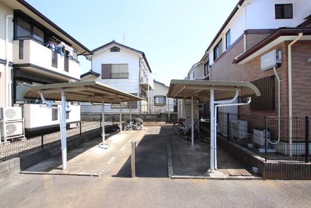物件外観写真4　(駐輪場あります♪)