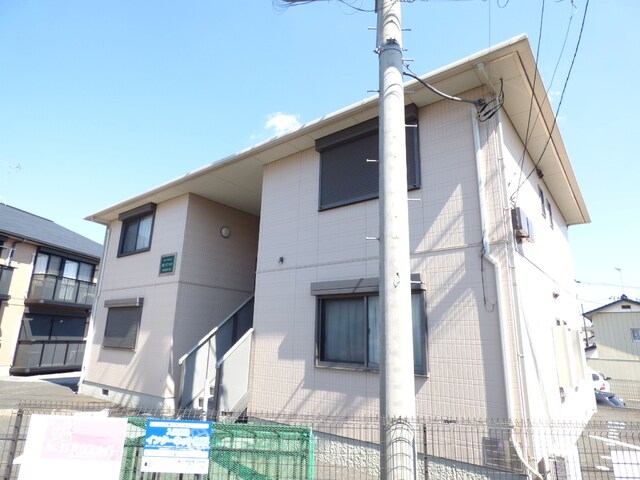 物件外観写真2　(素敵な外観ですよね♪現地での待合せも可能です♪)