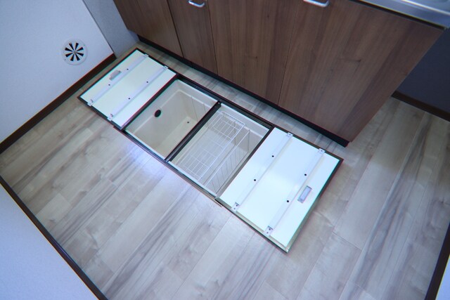 物件内観写真19　(床下収納あり！)