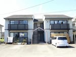 4世帯のアパート全角部屋です