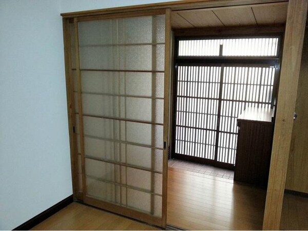 居室(引き戸玄関)